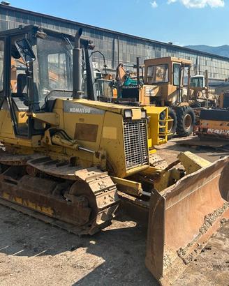 Komatsu D37E-5