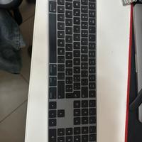 Apple magic keyboard usata poco, lightning
