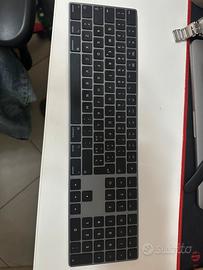 Apple magic keyboard usata poco, lightning