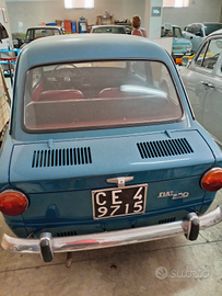 Auto d'epoca fiat 850 s
