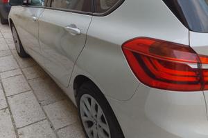 BMW  Active tured 216d. (2017)