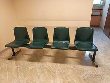 panca sedie sala d'attesa