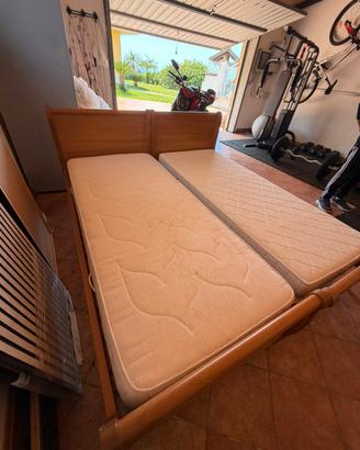 2 letti singoli + materassi in legno di faggio