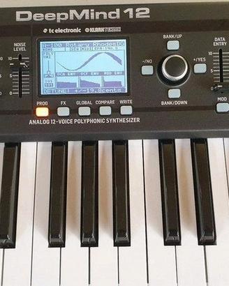 Behringer DeepMind 12