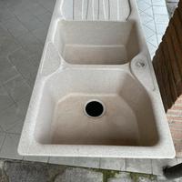 Lavandino con sgocciolatoio doppia vasca franke