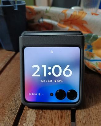 Motorola razr 50