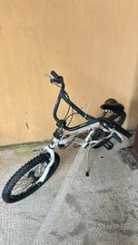 Bicicletta BMX Lombardo