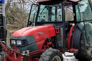 Trattore Frutteto McCormick F80 XL