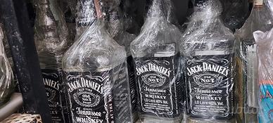 Bottiglie vuote jack daniel's