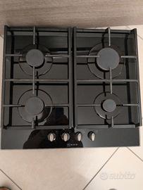 Fornello 4 posti gas marca Neff