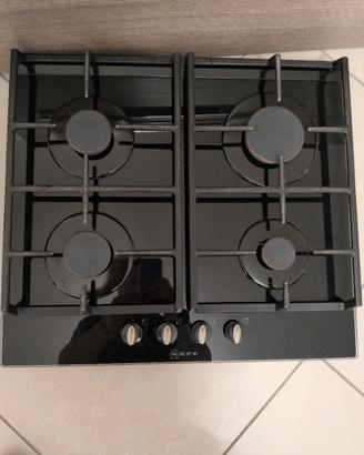 Fornello 4 posti gas marca Neff