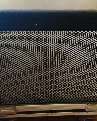 Potente cabinet per basso/contrabasso
