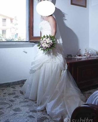 Abito da sposa pulito completo