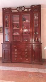 Mobile credenza stile Liberty con vetrina