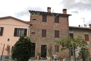 Casa indipendente con terrazza, giardino e cantina