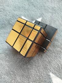 Mirror cube