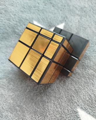 Mirror cube