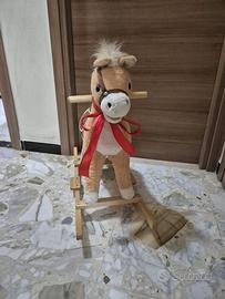 Cavallo a dondolo