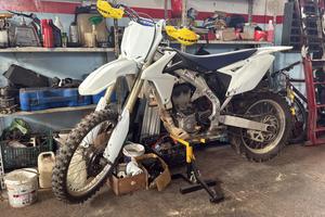 Suzuki rmz 450 valenti racing 2010 targata