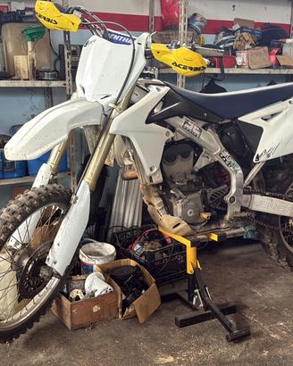Suzuki rmz 450 valenti racing 2010 targata