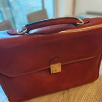 Borsa in pelle nuova senza etichetta 