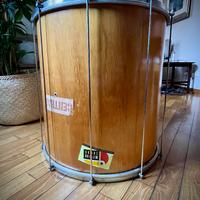 Surdo de primeira, tamburo per orchestra samba