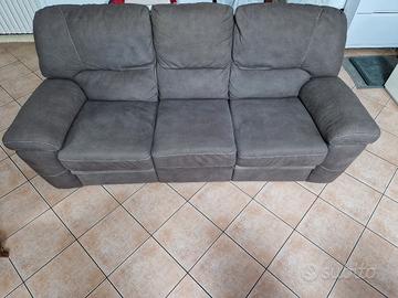 divano 3 posti con 2 recliner elettrici