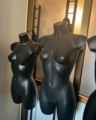 3 manichini donna sartoriale nero