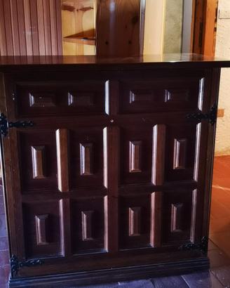 Mobiletto con letto a scomparsa