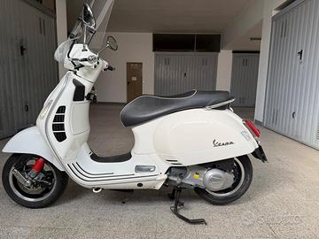 piaggio vespa gts super 