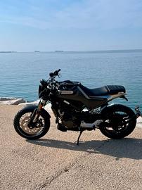 Husqvarna Svartpilen 125