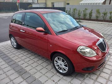 Lancia ypsilon 1.4 benz. GPL
