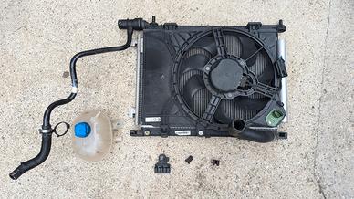 Radiatore clima e motore con ventilatore lancia Y 