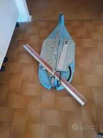 Taglia piastrelle