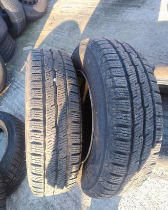 gomme di Nissan vanette rinforzate