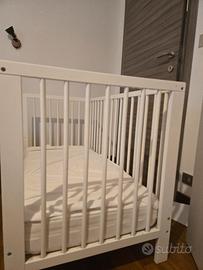 lettino compreso di materasso 