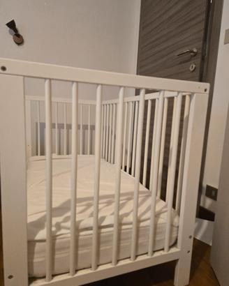 lettino compreso di materasso 