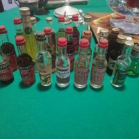 Bottigliette mignon di liquore anni 70-80