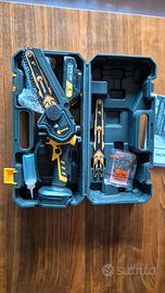 Mini Motosega a batteria Nuova