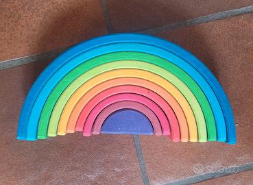 Arcobaleno in legno steineriano, fatto a mano