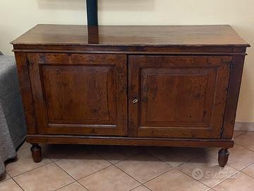 Credenza 1700 antiquariato in noce