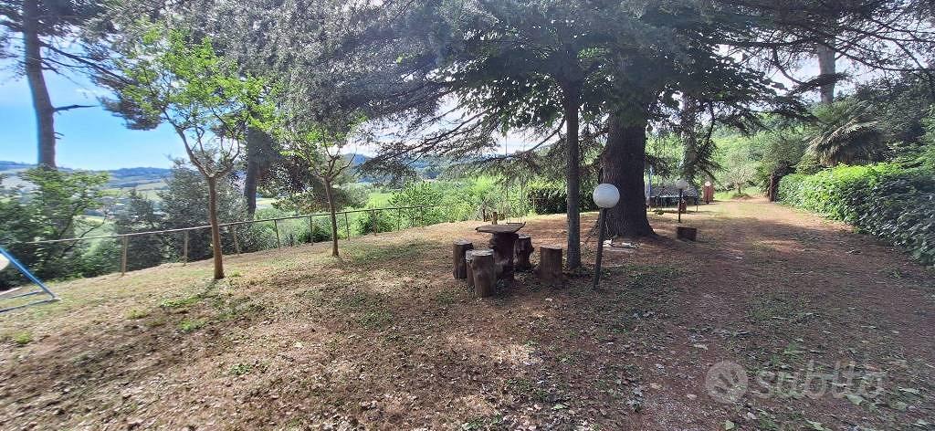 Rustico / Casale di 280 m² con più di 5 locali a A - Vista 4