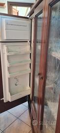 vetrinetta completa di frigo e freezer