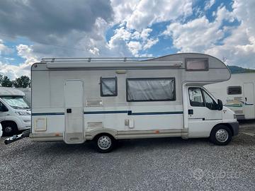 MC Louis 560 Mansardato 7 posti 2000 a Bergamo