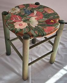 Sgabello in Legno decorato 