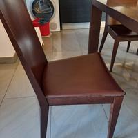 4 sedie marroni Calligaris + tavolo