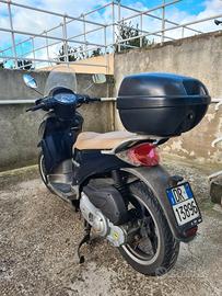 Aprilia Scarabeo 200 - 2010