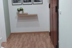 Stanza per ragazze in centro