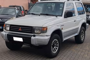 Mitsubishi Pajero 2.5 TDI 3P GLS -MOTORE NUOVO-