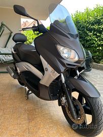 Yamaha X-Max 250 4t